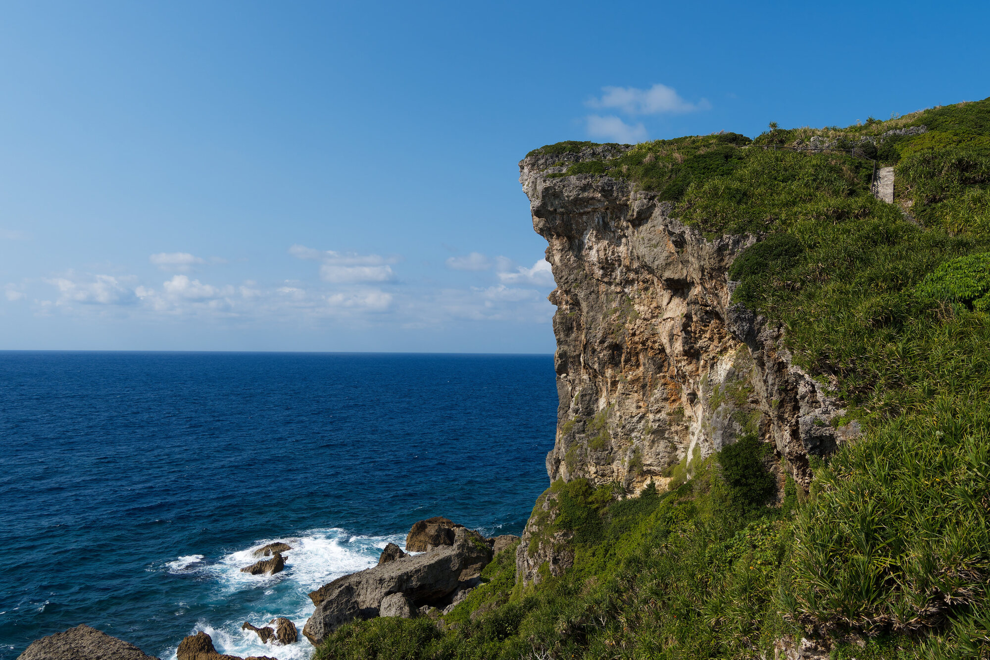ムイガー断崖｜城辺の絶景・東海岸の隠れ絶景スポット完全ガイド